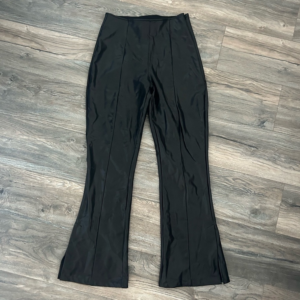 Abercrombie and fitch vegan faux leather pants slit ankles size medium